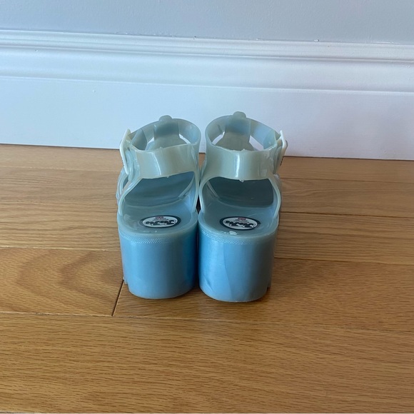 Blue jelly shoes - Picture 2 of 4